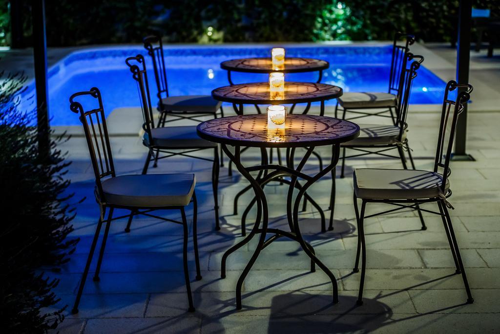 Villa Apartments Katja Трогир Екстериор снимка