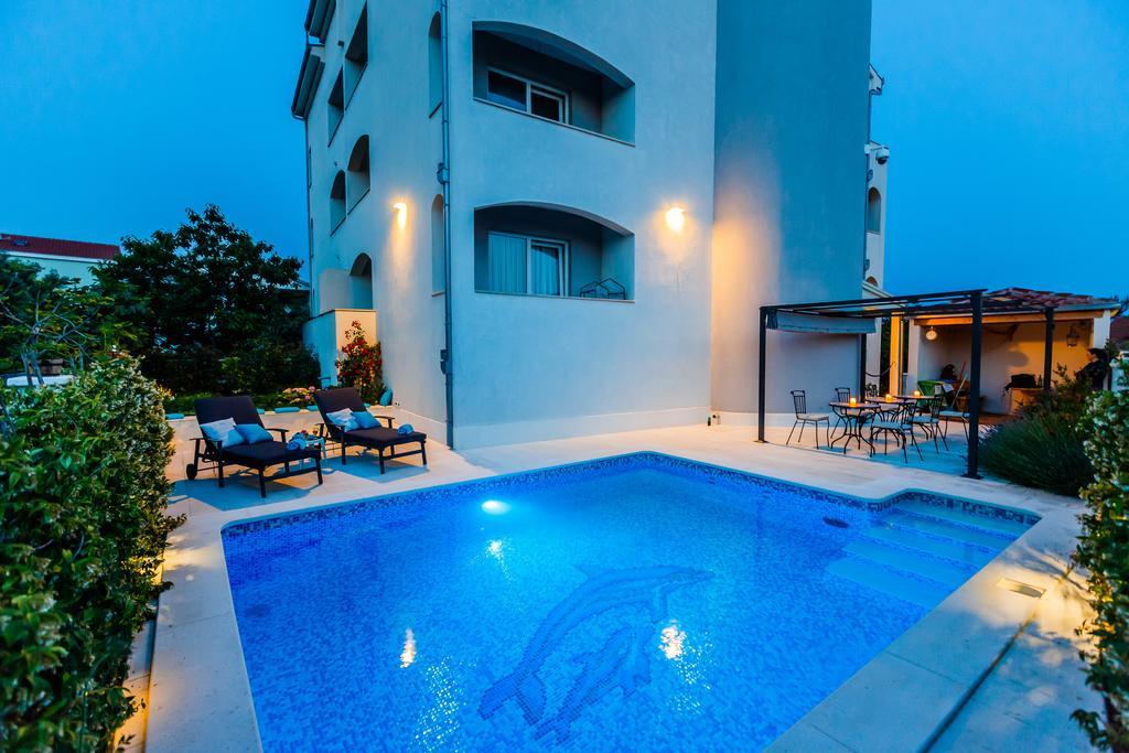 Villa Apartments Katja Трогир Екстериор снимка