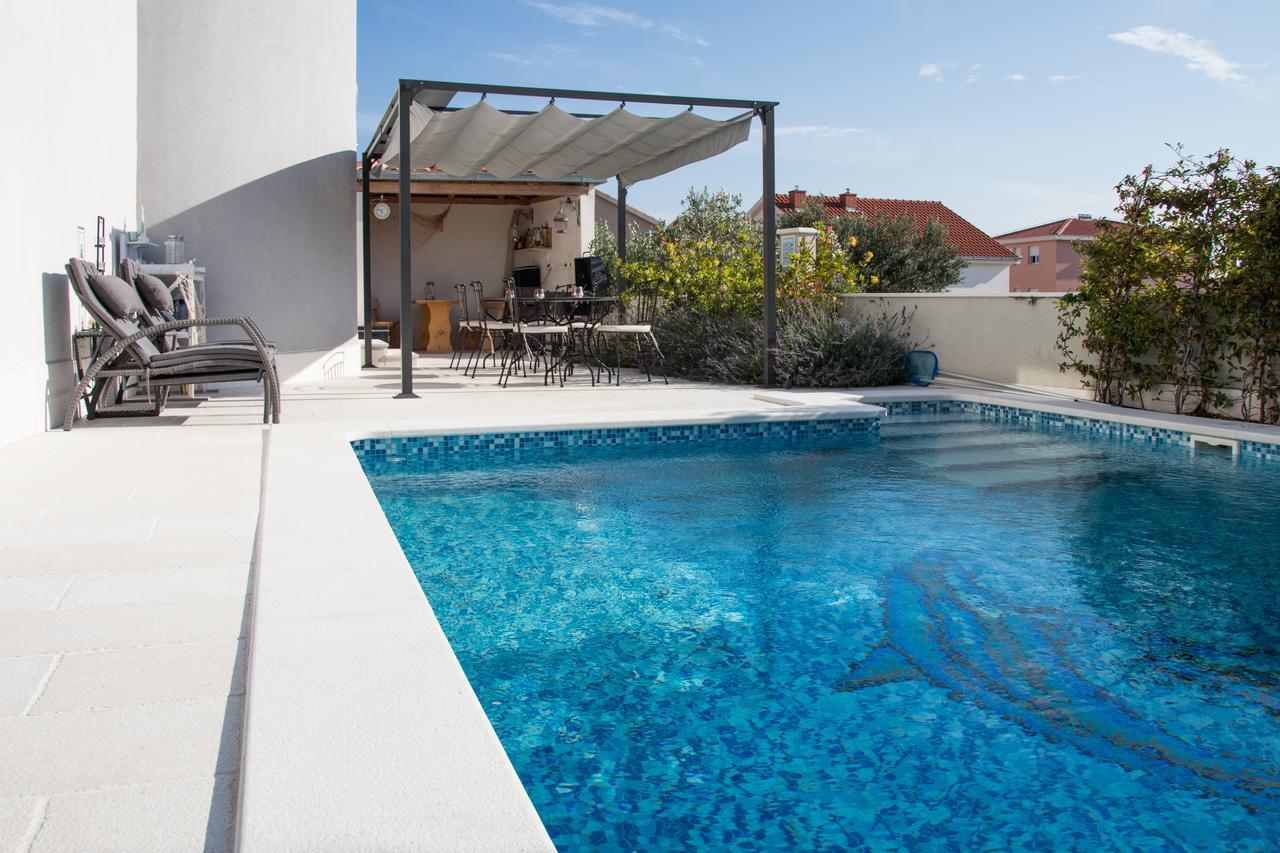 Villa Apartments Katja Трогир Екстериор снимка